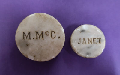 A pair of Marble Peevers