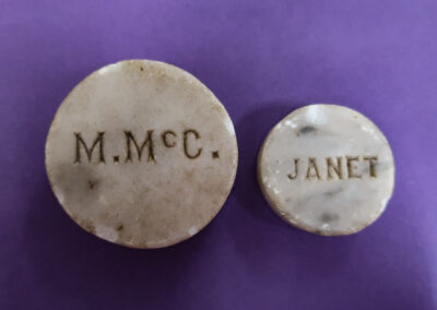 A pair of Marble Peevers