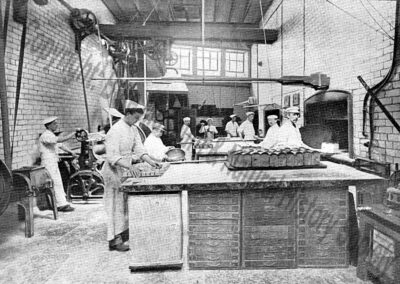 Muir’s Bakery